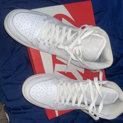 Air Jordan 1 Mid White