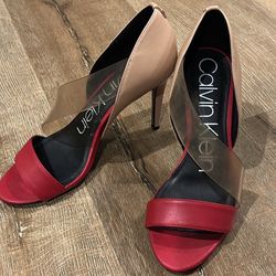 👠 Calvin Klein tan/red color (size 7.5)