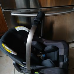 Nuna Pipa Car Seat 