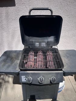 Grill and smoker