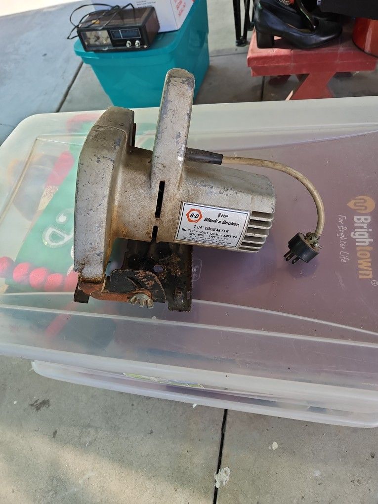 Vintage Black & Decker No. 7301 7-1/4" Circular Saw 1HP - Made in USA Type A