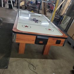 Air Hockey Table