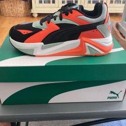 PUMA WOMEN SIZE 6.5 $50 