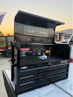 37-in W x 24.74-in H x 18-in D Steel Tool Chest ( Black )