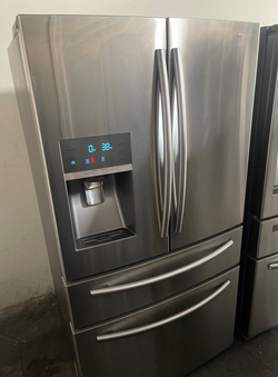 Deal: Samsung French Door w/ Flex Drawer & Dispenser – Clean