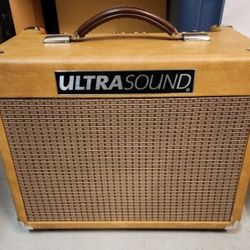 Acoustic GUITAR AMP