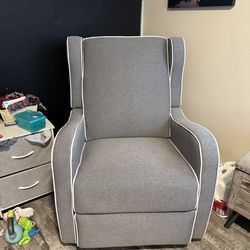 Nursery chair