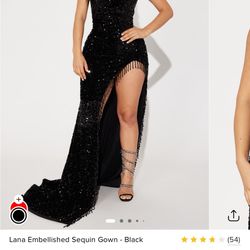 FASHIONNOVA (SIZE LARGE) Sold Out Original Cost $100+ 