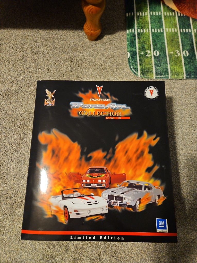 1:18 Pontiac Trans Am 3 Car Collection