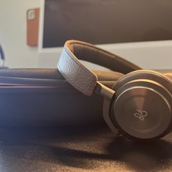 Bang & Olufsen H8i Wireless Headphones