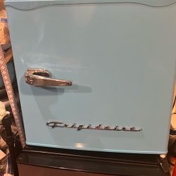 Vintage Mini Fridge 