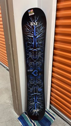  151.5 cm. NEW 2025 GNU Ladies Choice Jamie Anderson women’s snowboard