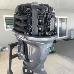 250hp Yamaha 2011 3.3 900 hrs