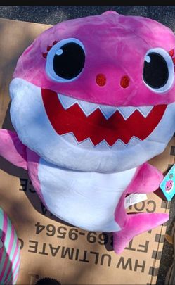 Mama Shark And Papa Shark Singing Stuffed Toy
