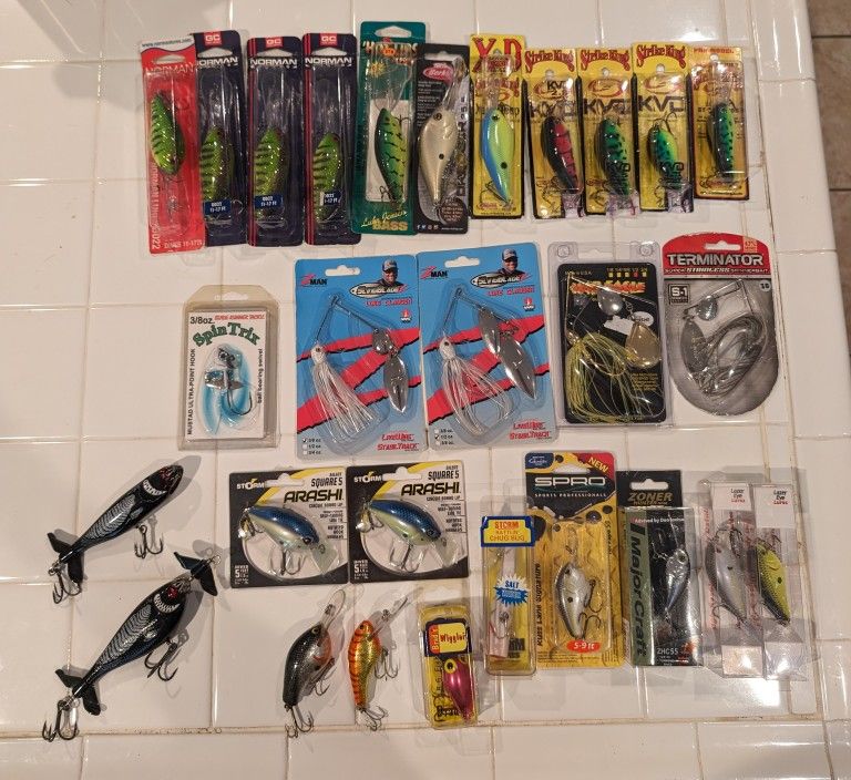 Fishing Tackle Lot