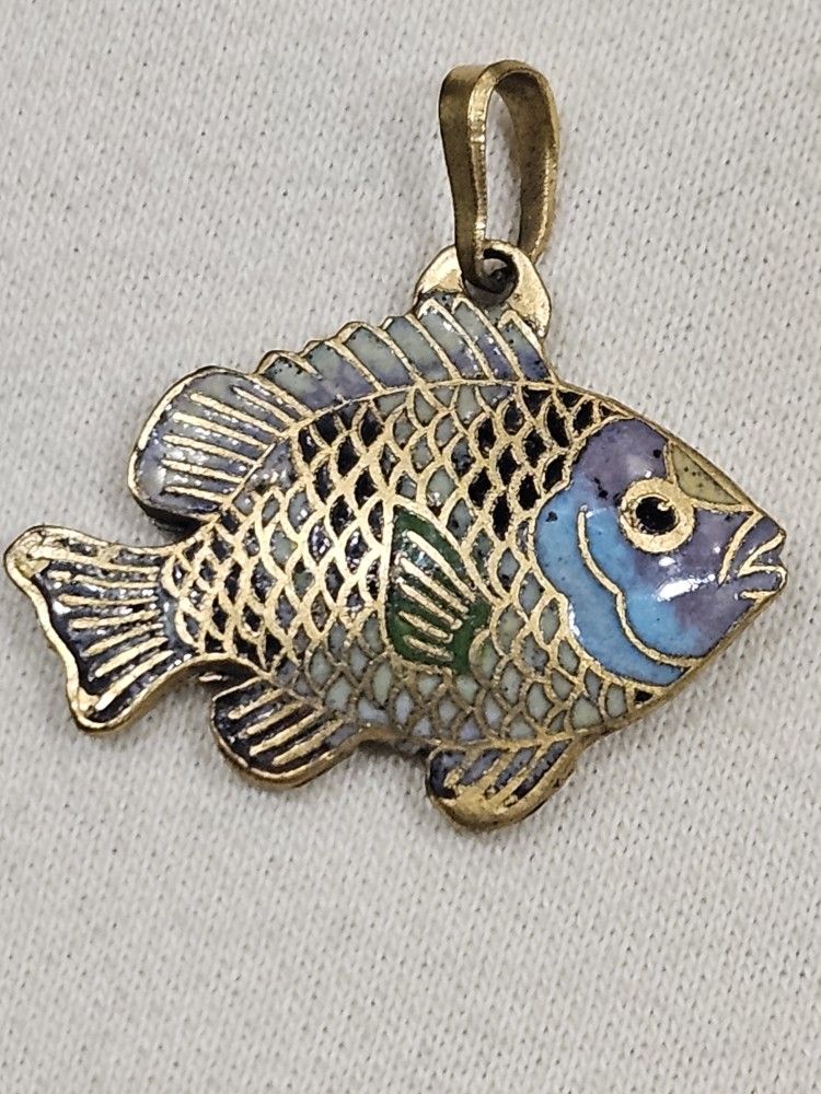 VINTAGE ASIAN CLOISONNE PENDANT 