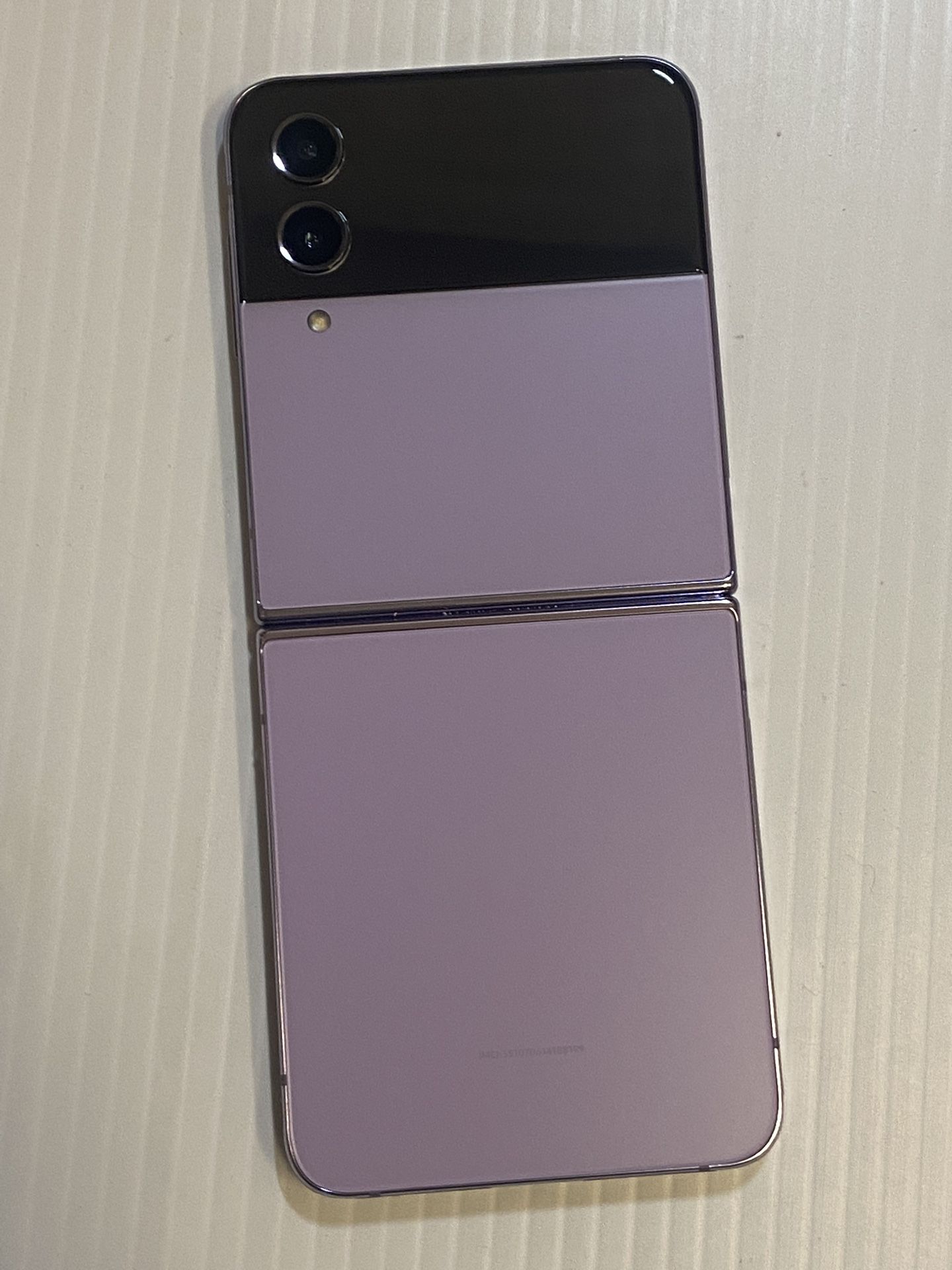 Galaxy Flip 4 Fully Unlocked
