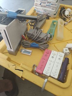 Nintendo Wii Console Bundle – 4 Controllers + Motion Plus + Accessories