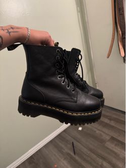 Dr Martens Jadon III Boot Pisa leather platforms Size 9