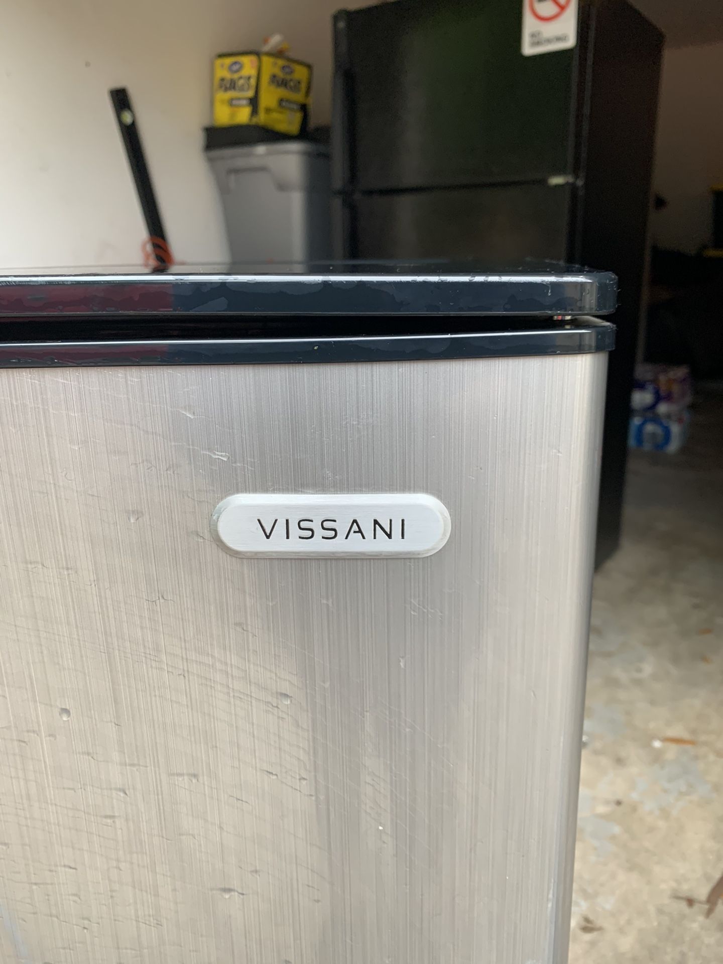Vissani Refrigerator for Sale in Arlington, TX OfferUp