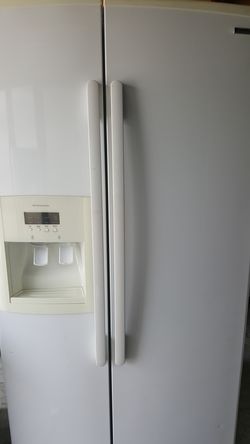 Kenmore white refrigerator