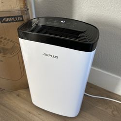 30 Pint (2,000 Sq. Ft.) Dehumidifier (New) 