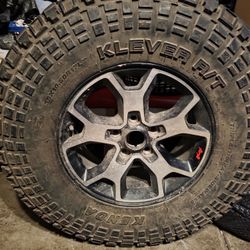 New Tire And Rim For JEEP
