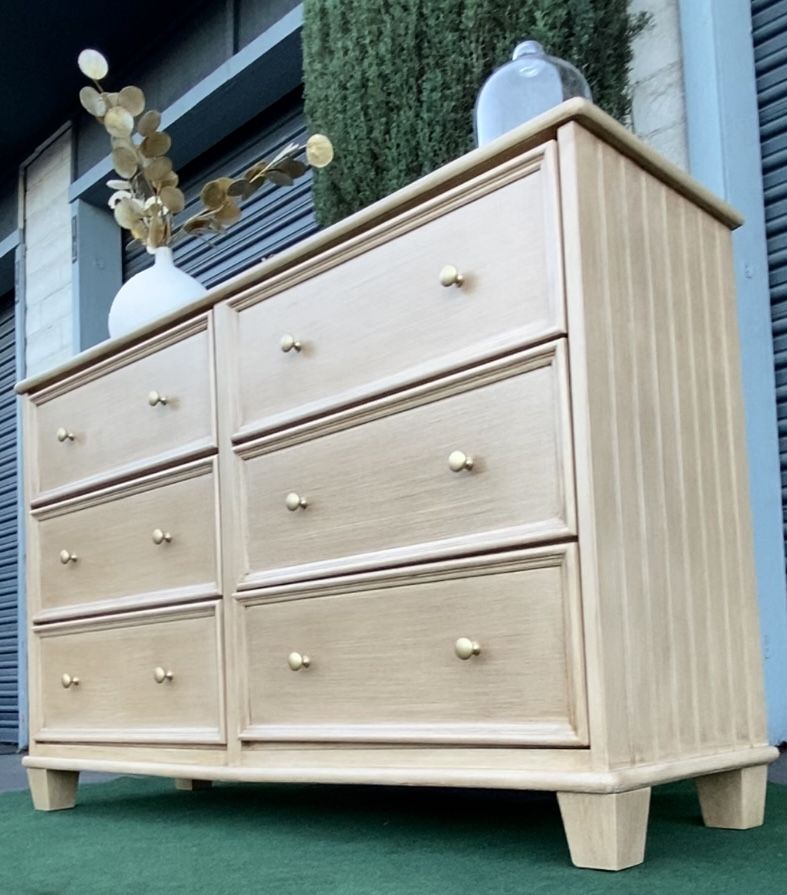 POTTERY BARN INSPIRED SOLID WOOD DRESSER/ REFINISHED