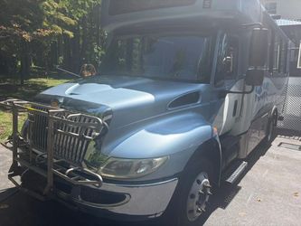 2012 H BLUE BUS