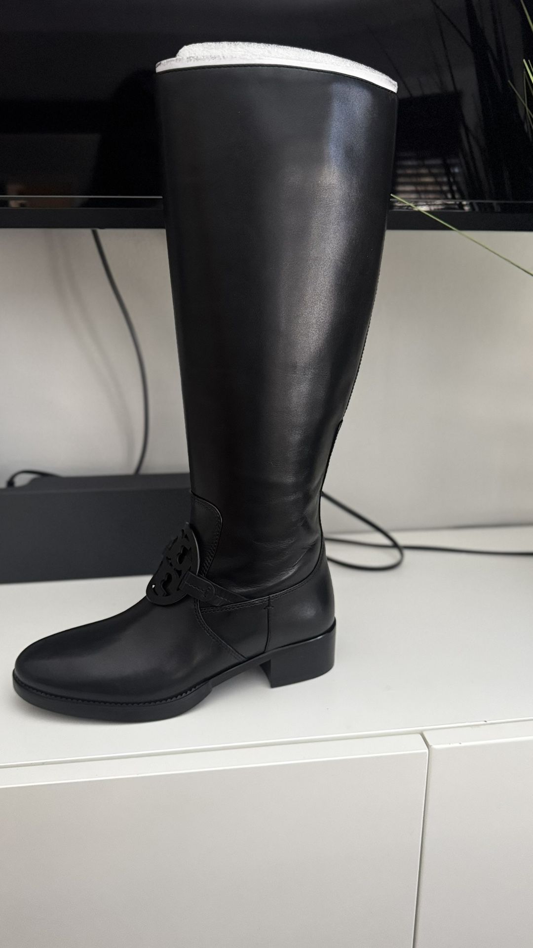 Tory Burch Size 8 Woman Riding Boots