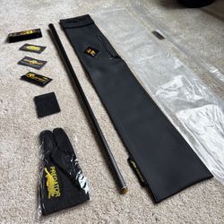 Predator REVO Carbon Fiber Pool/Billiards Shaft for Uni-Loc QR (Quick Release) Joint - White Vault Plate, New