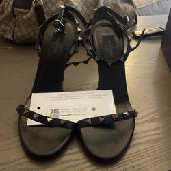 Valentino Heals