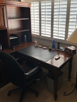Traditional Wood Executive Desk with Leather Pad