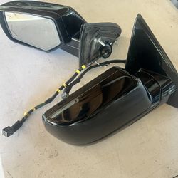 Cadillac Escalade  ESV 2015 Premium  Mirrors 