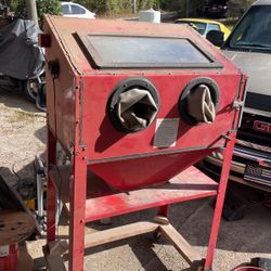 Sandblasting cabinet 