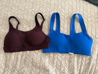Lululemon women’s sports bra