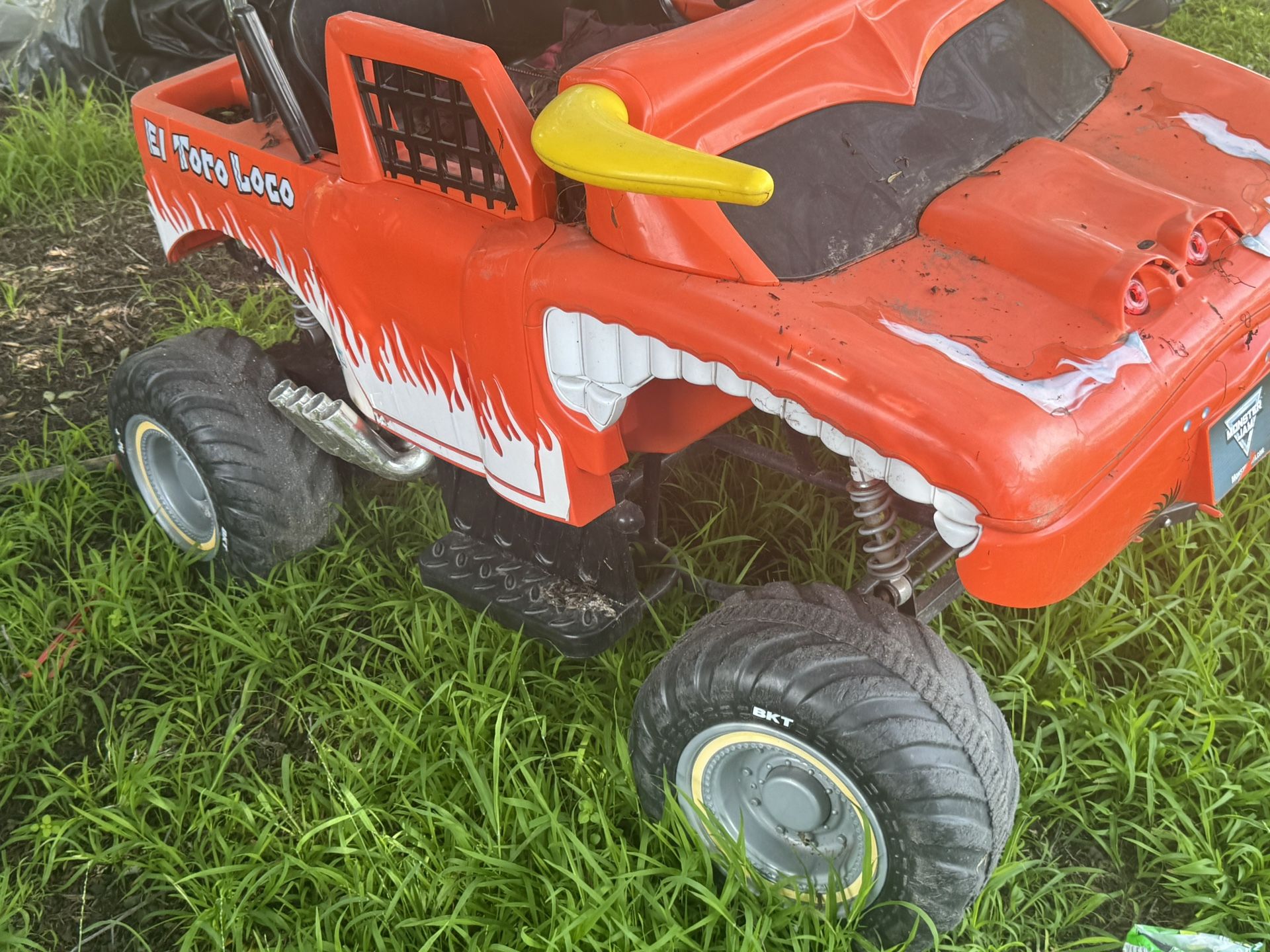 El Toro Loco 24v Power Wheel Monster Truck