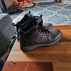Khombu Men’s Waterproof Leather Hiking Boots

Size 12