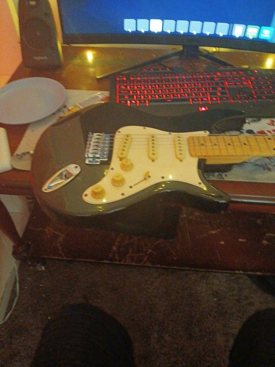 Behringer Eletric Guitar