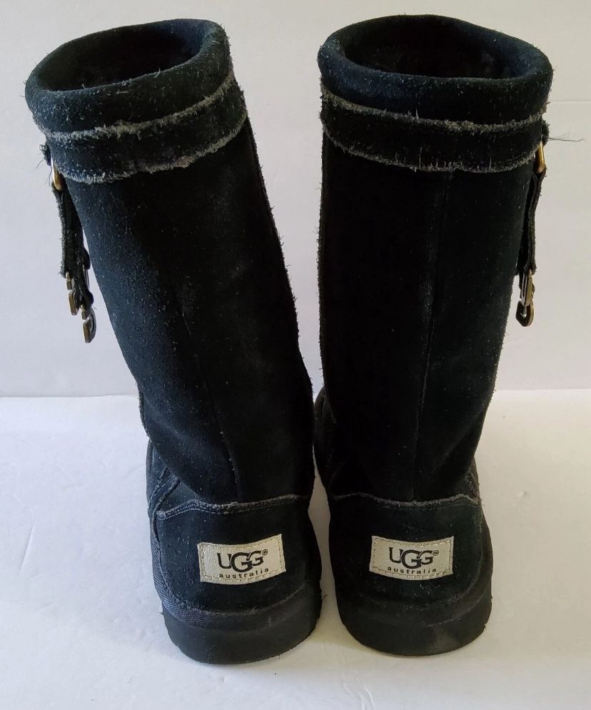 Women’s UGG Black Boots Size 5 Warm & Comfy