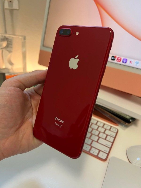 iPhone 8 Plus 64Gb Unlocked Excellent Condition like new