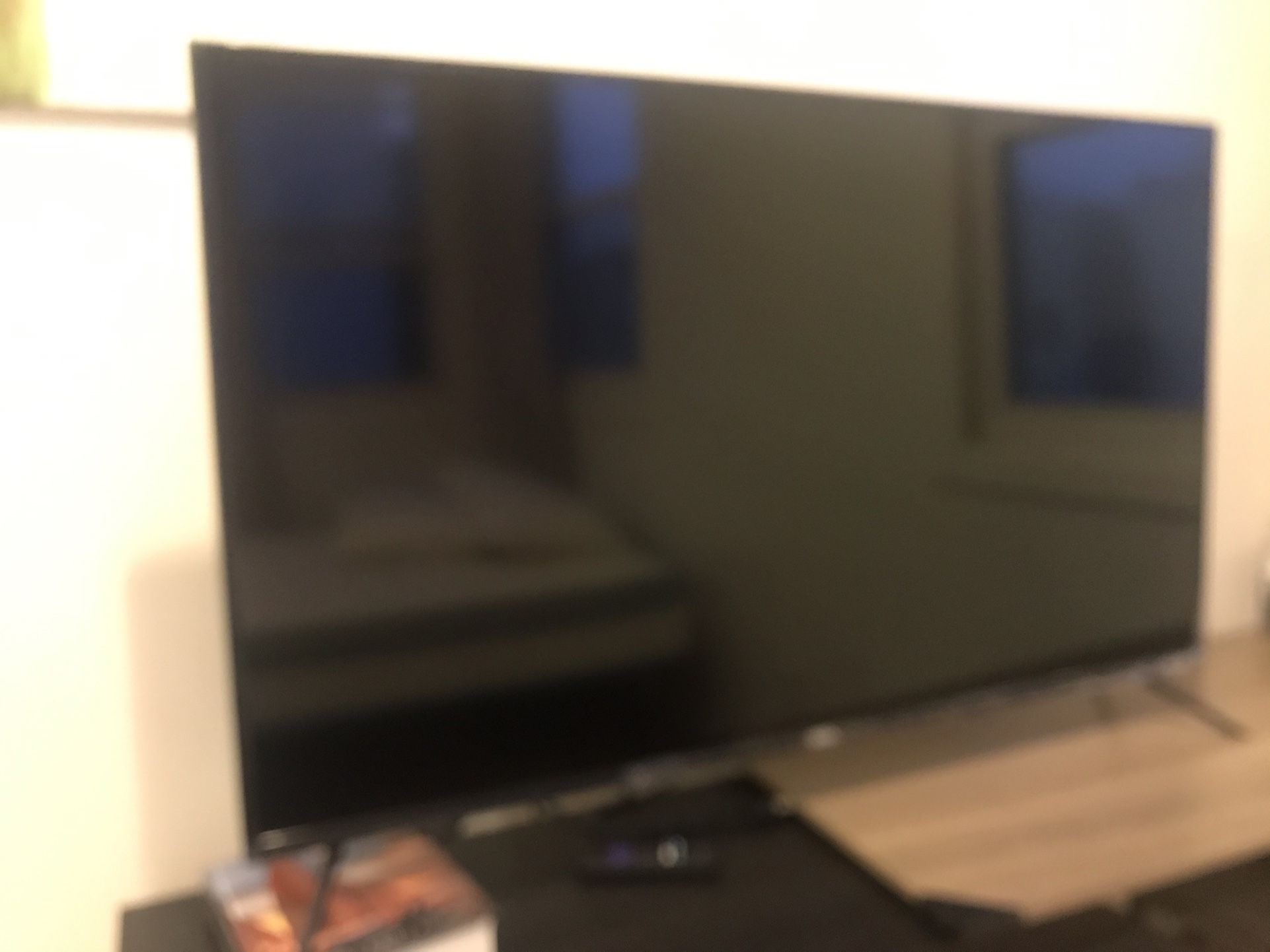 Onn. 50” Class 4K (2160P) Roku Smart LED TV (100012585)