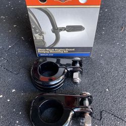 HARLEY DAVIDSON GLOSS BLACK ENGINE GUARD FOOTPEG MOUNTING KIT NEW PART # 54234-10