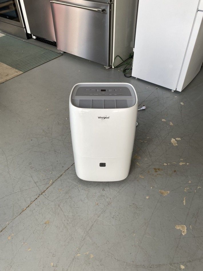 NEW Whirlpool 70-Pint 3-Speed Dehumidifier 1ODTS