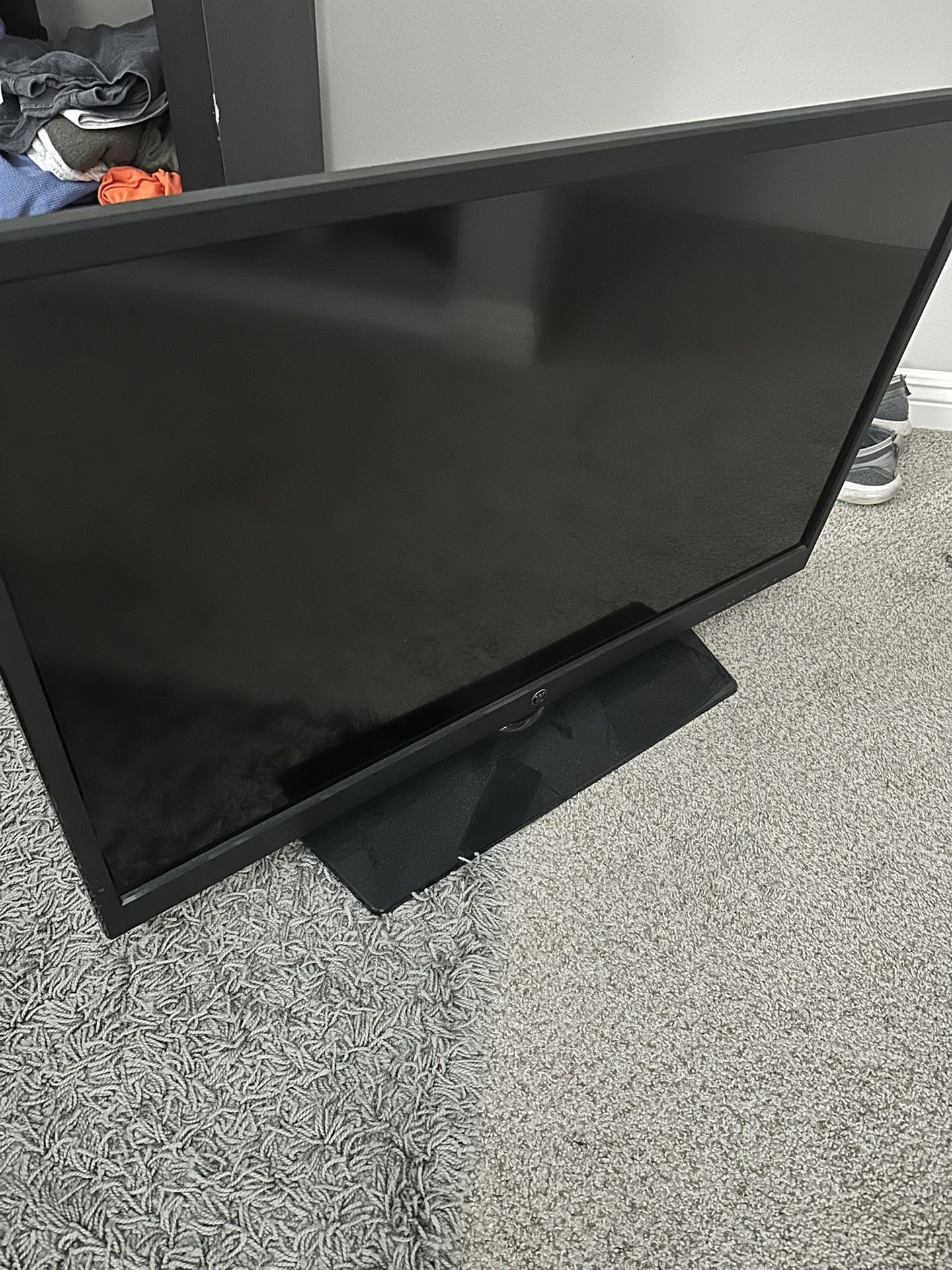 TV (40 In) Westinghouse