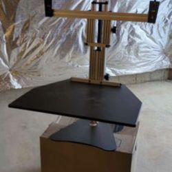 Ergodesktop Wallaby Elite with Monitors