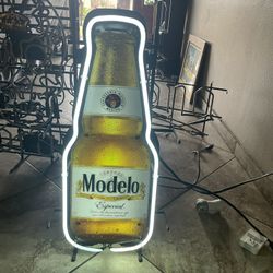 Modelo Neon Sign 