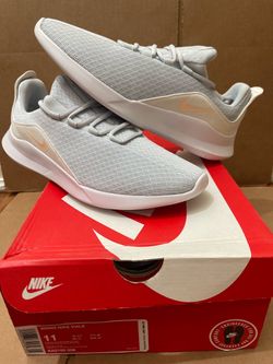 Women’s nike viale new