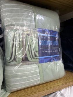 Cooling Throw Blanket