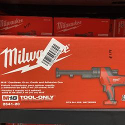 Milwaukee M18 18V Lithium-Ion Cordless 10 oz. Caulk and Adhesive Gun (Tool-Only)